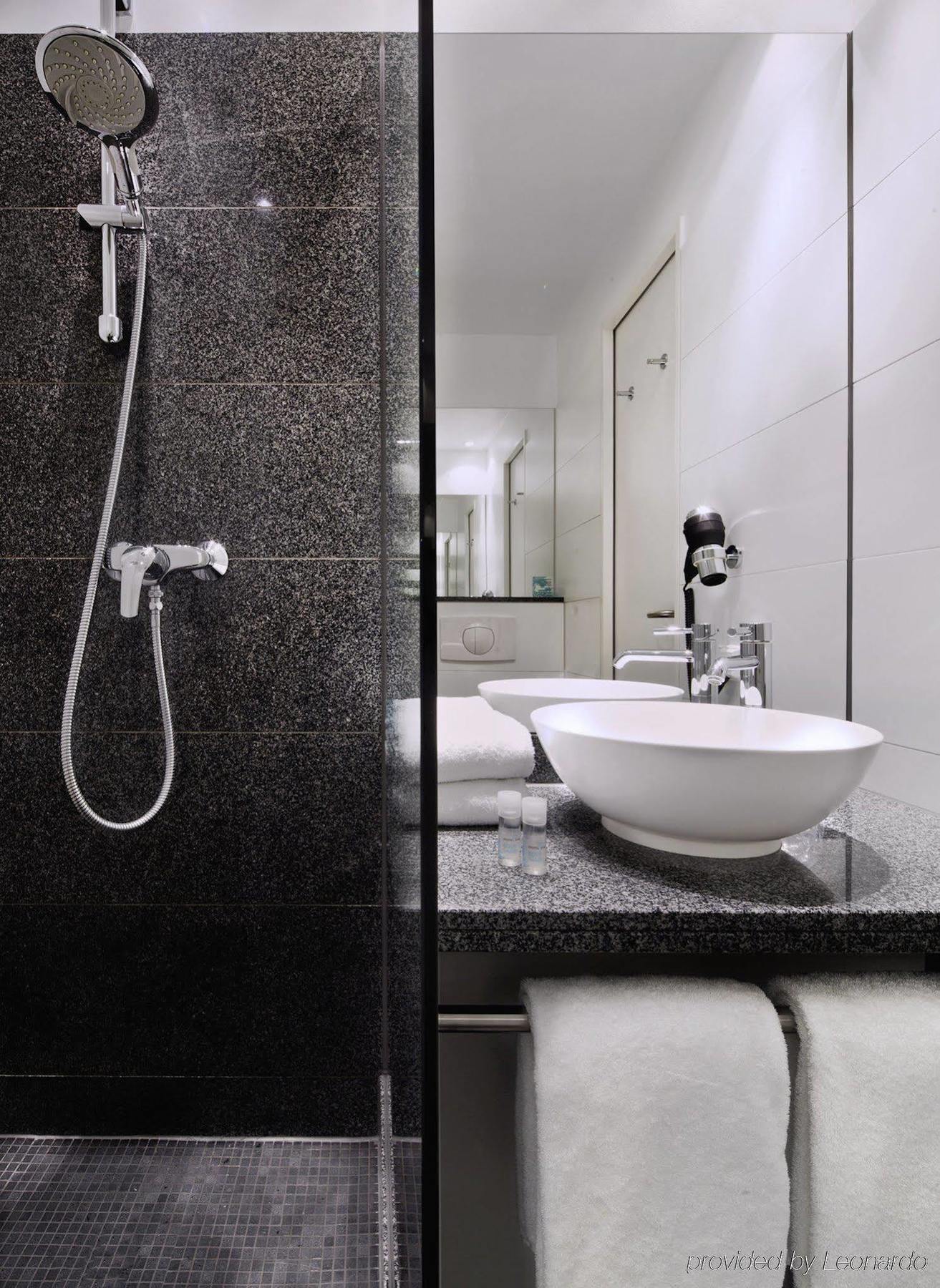 Motel One Newcastle Екстер'єр фото